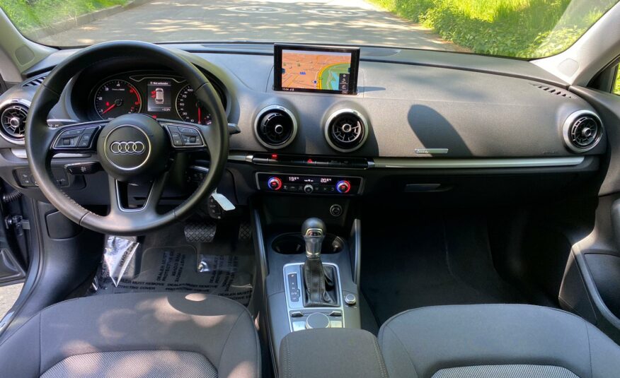 Audi A3 1.6TDI S-Line Automaat *Xenon* *38900km*