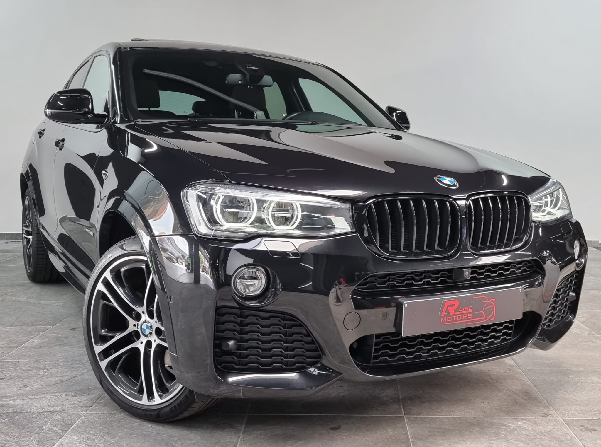 BMW X4 2.0dA 190PK X-drive *Xenon* *Harman kardon* *Camera* – R Line Motors