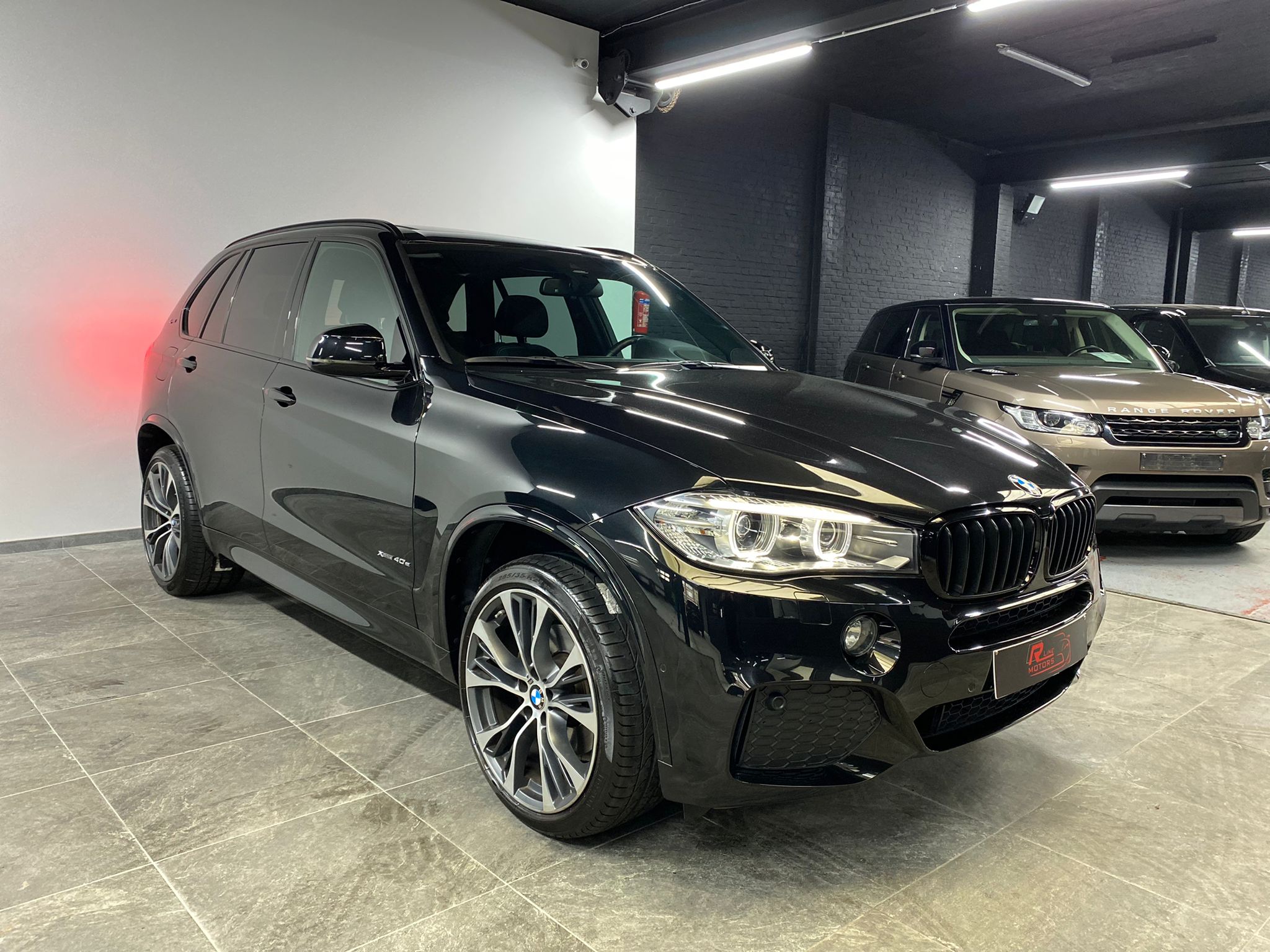 BMW X5 Hybrid Xdrive/ M-Pakket / Alcantara/Pano /78gr/Camera