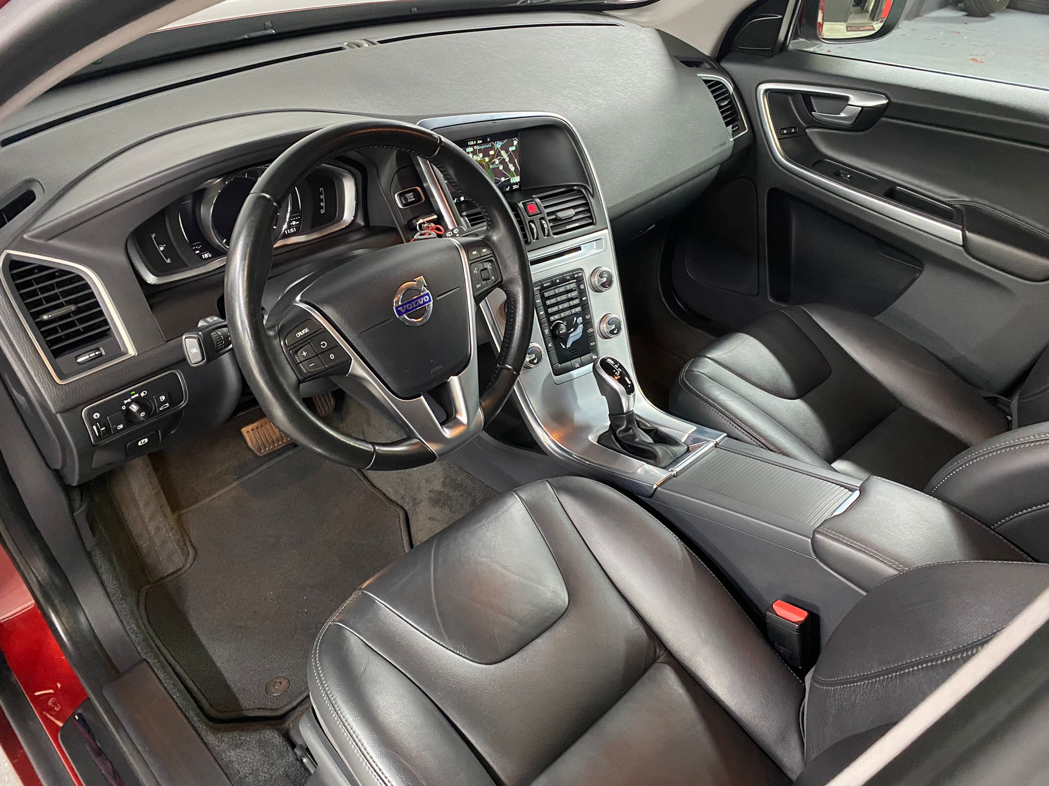 Volvo XC60 D3 / Automaat/ Xenon / Trekhaak / Euro6b/ 150pk