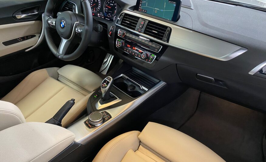 BMW 230i M-Pakket/Keyless Entry/Open dak/Camera/252pk