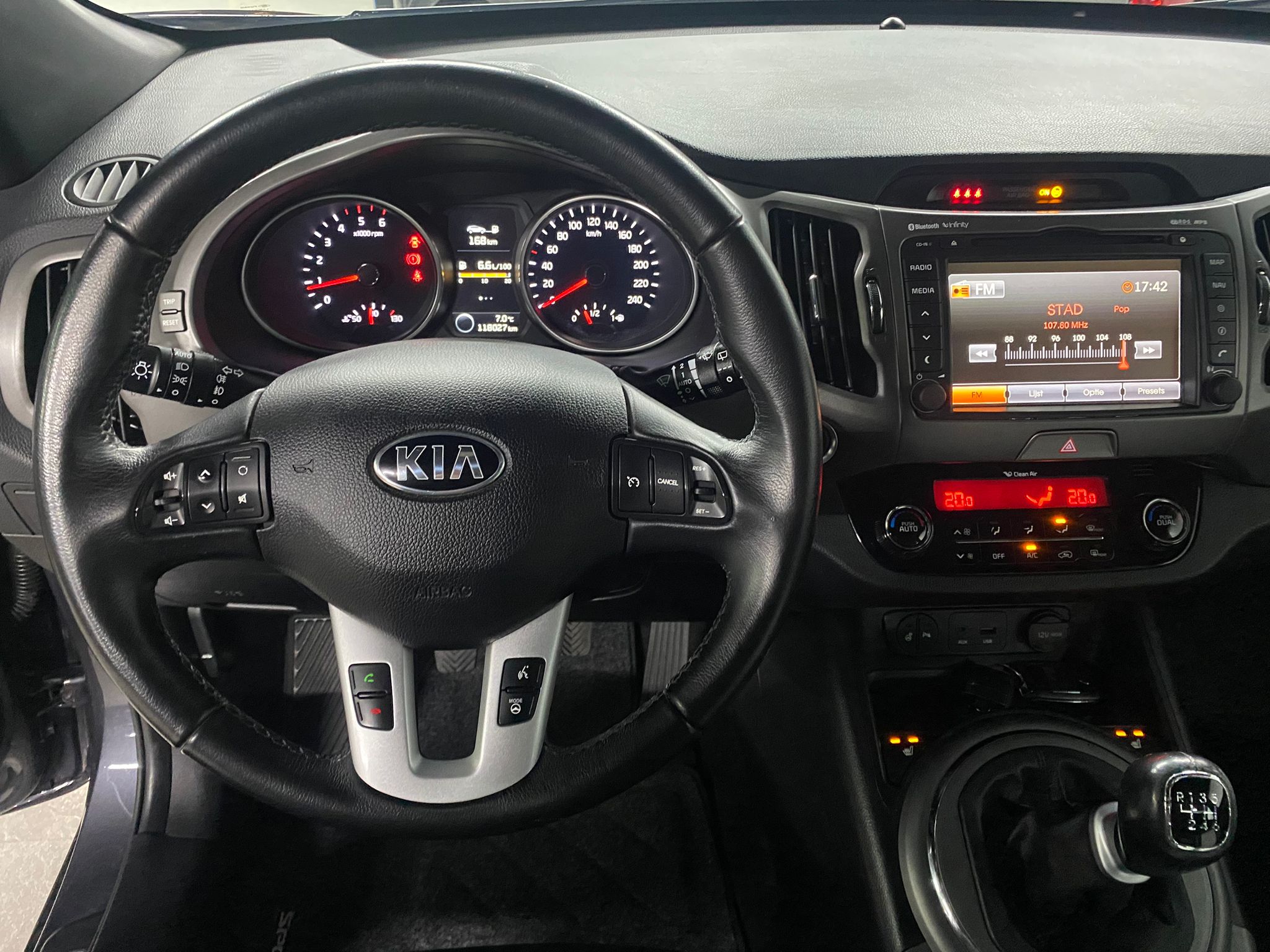 Kia Sportage 1 7CRDI Pano Camera Keyless Entry Trekhaak R Line Motors