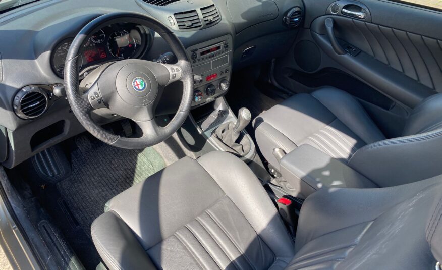 Alfa Romeo 147 1.6 Benzine / Eerste Eigenaar / Leder / Airco