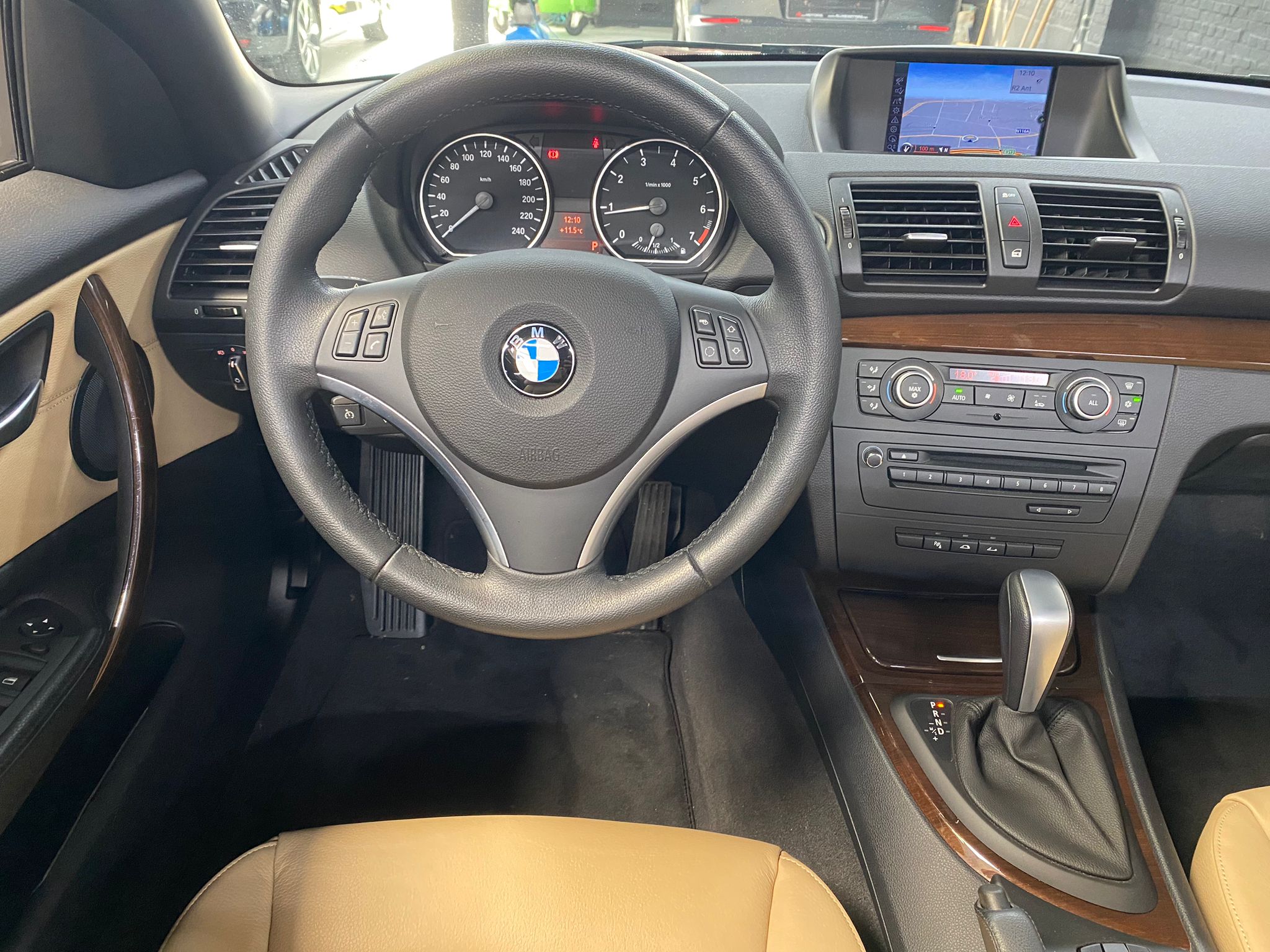 BMW 118i Cabrio / Navigatie / Xenon / 19.263KM!!/ Leder /