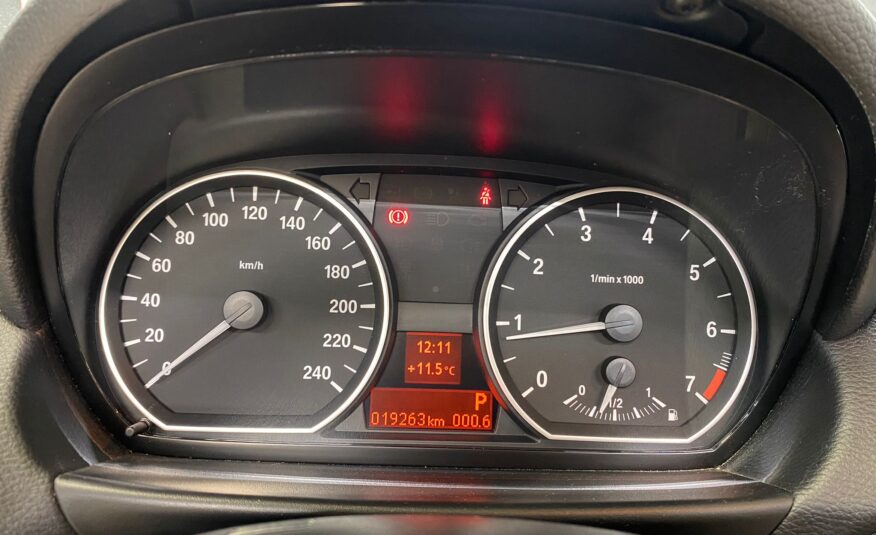 BMW 118i Cabrio / Navigatie / Xenon / 19.263KM!!/ Leder /