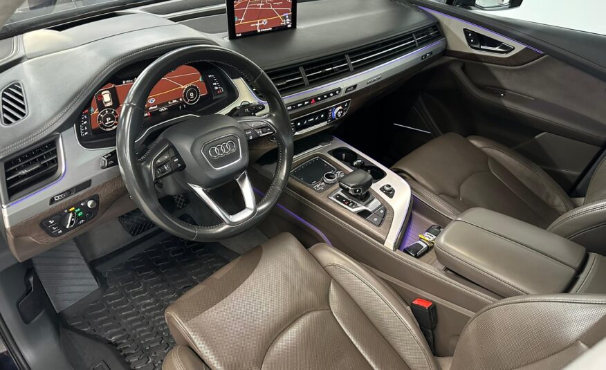 Audi Q7 3.0TDI V6 / S-Line / Audi Design Interior/ 7zit /