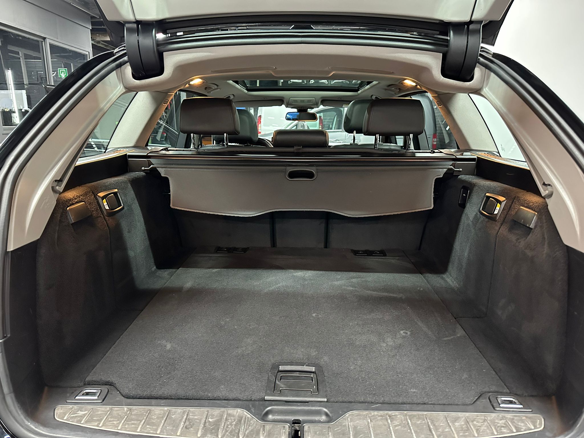 Bmw 518d / Euro6b / Pano / Camera / Leder interieur / Xenon
