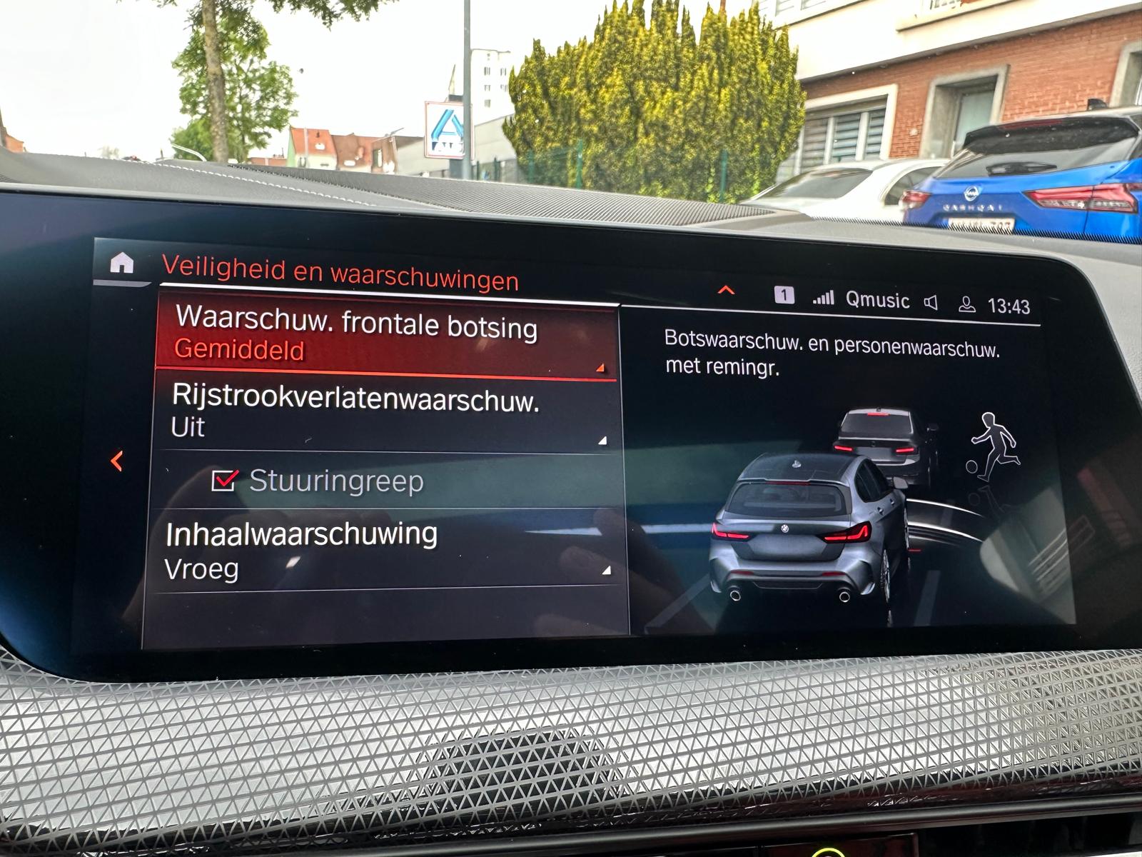 BMW M135i Xdrive / Pano Dak / Camera / Sport Zetels / Full