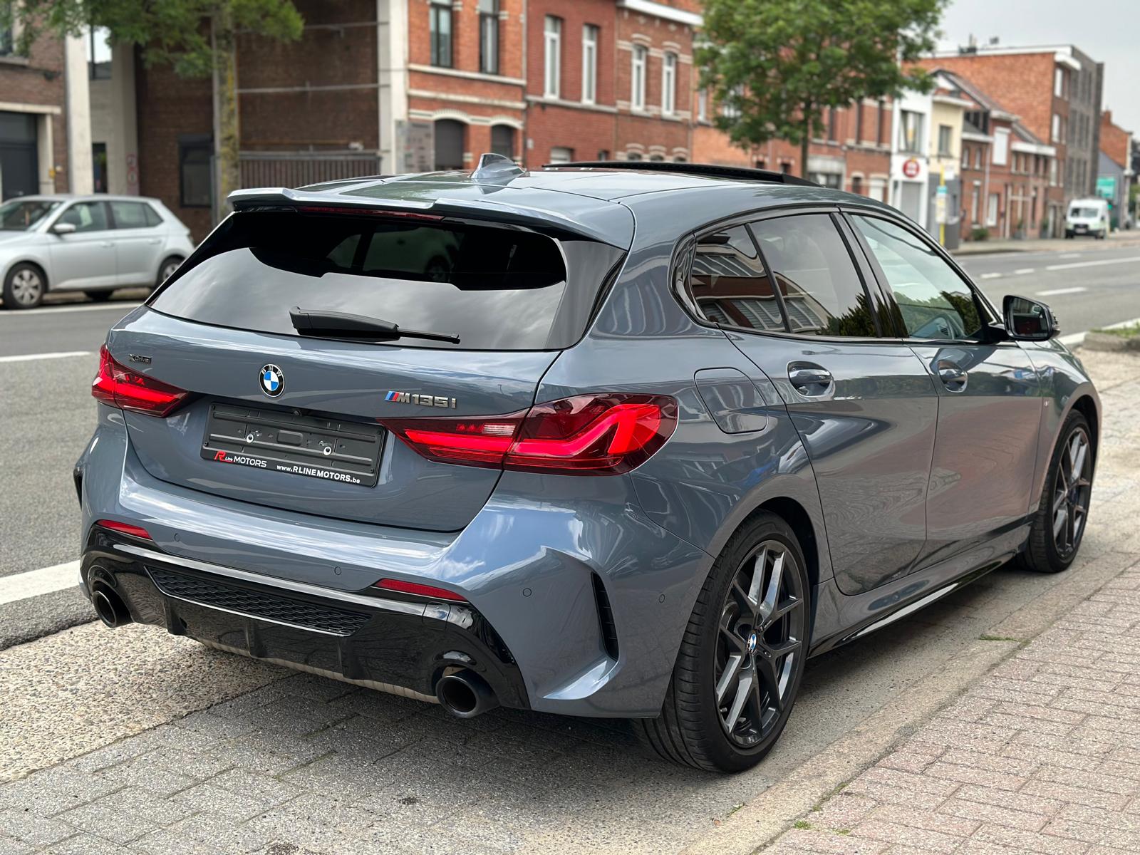 BMW M135i Xdrive / Pano Dak / Camera / Sport Zetels / Full