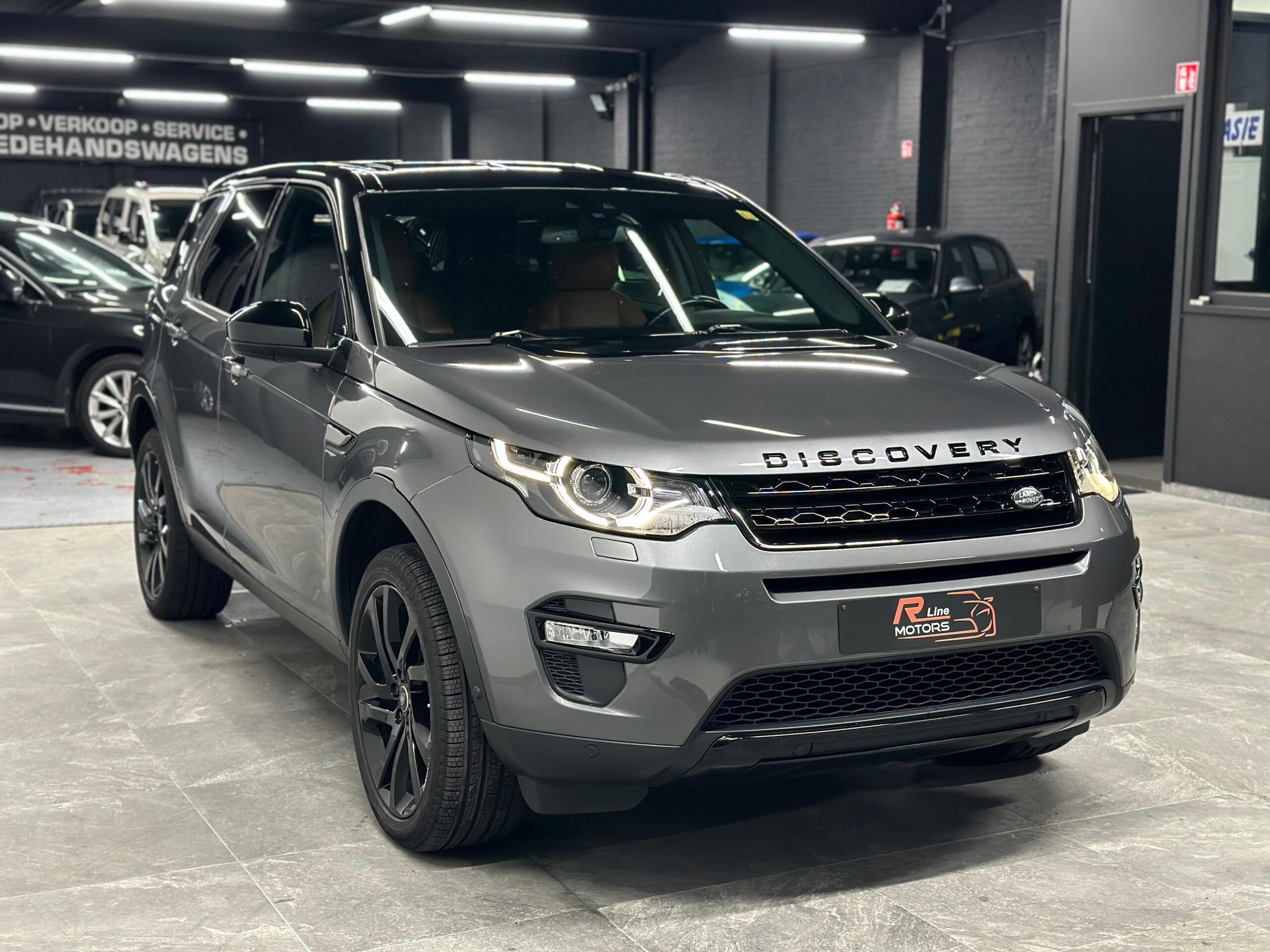 Land Rover Discovery Sport / 2.0TD4 Luxury/4X4/Xenon/Camera