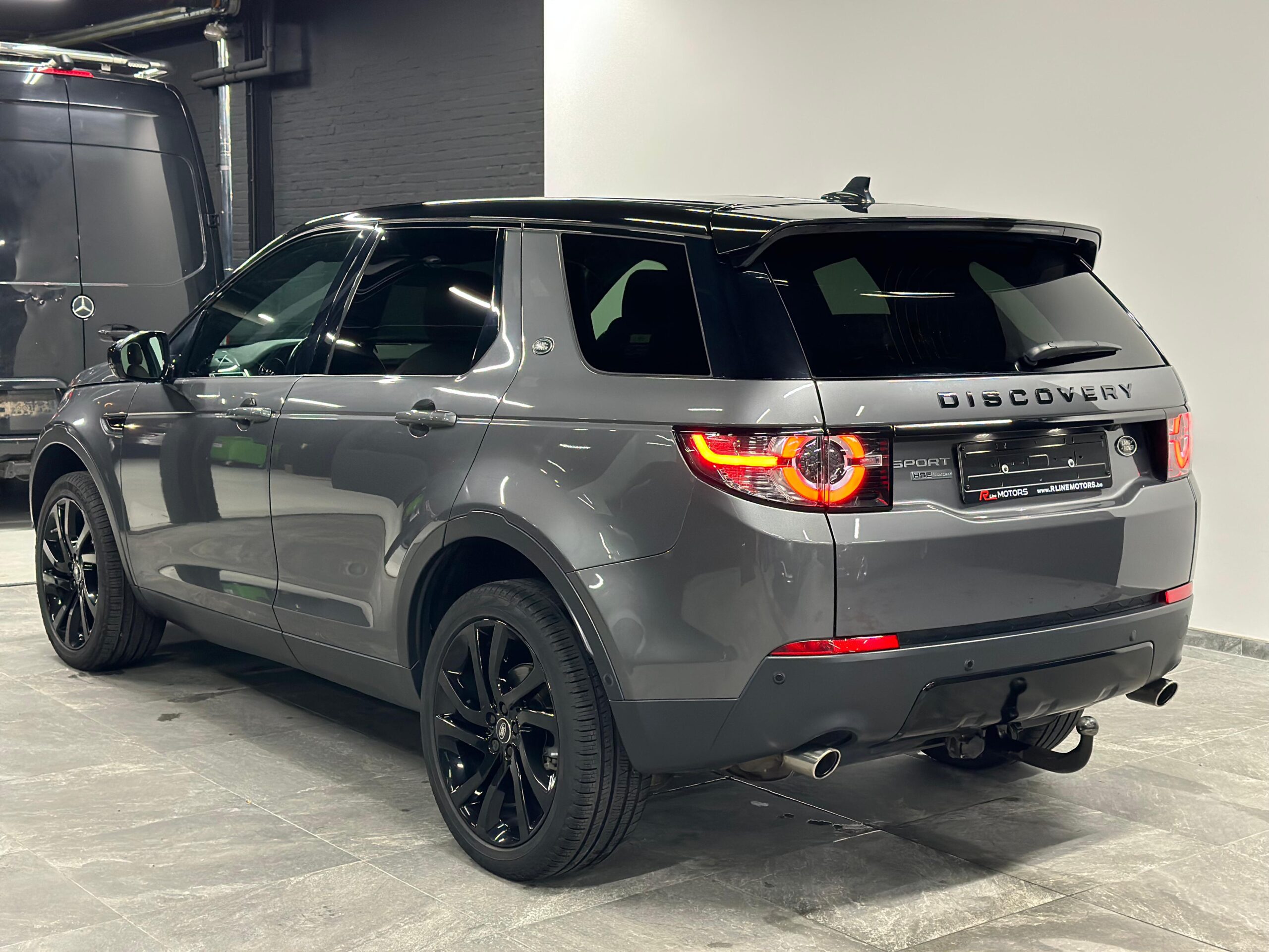 Land Rover Discovery Sport / 2.0TD4 Luxury/4X4/Xenon/Camera