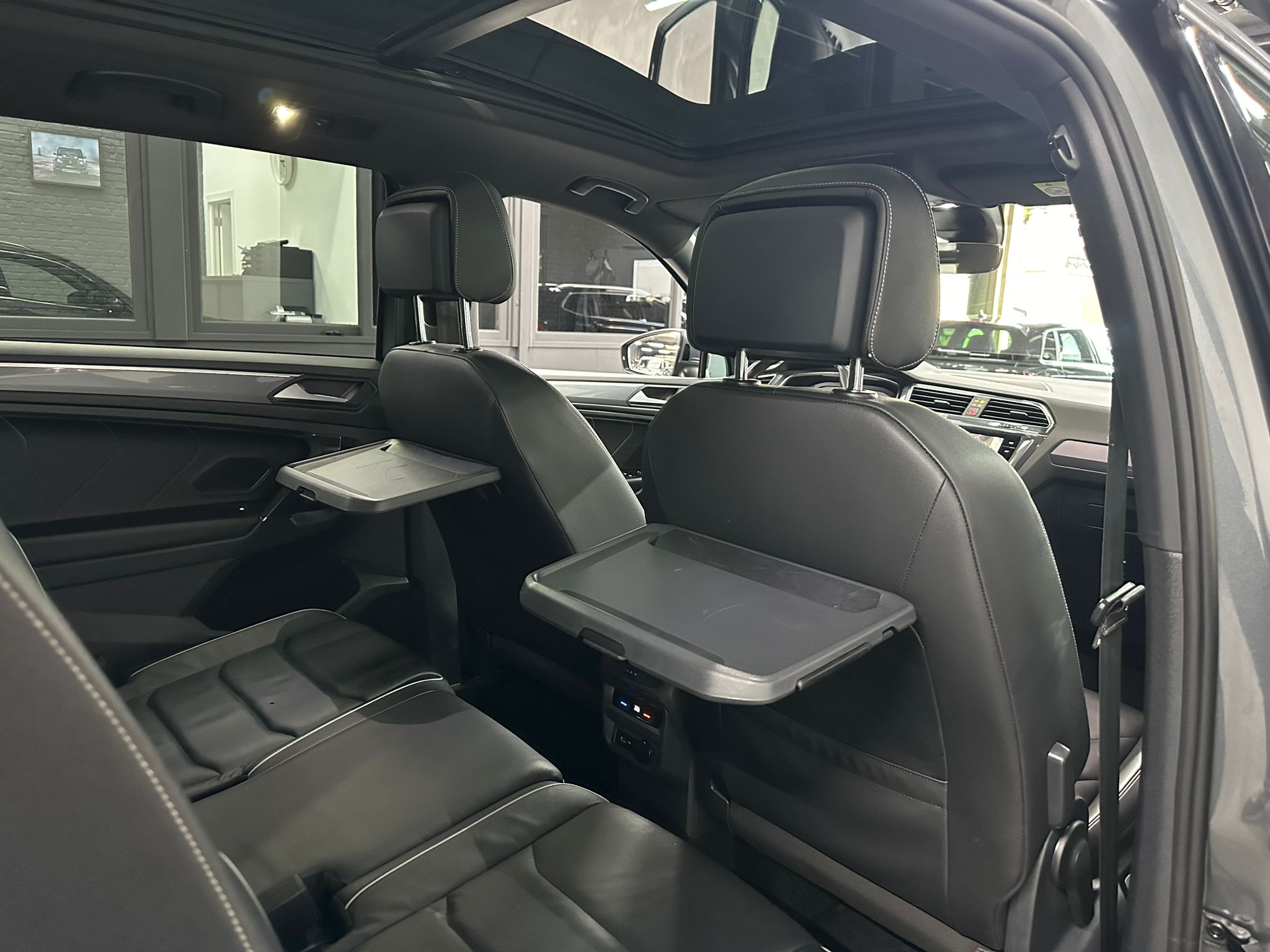 Volkswagen Tiguan Allspace 1.5TSI – 3x R Line – Pano-Keyless