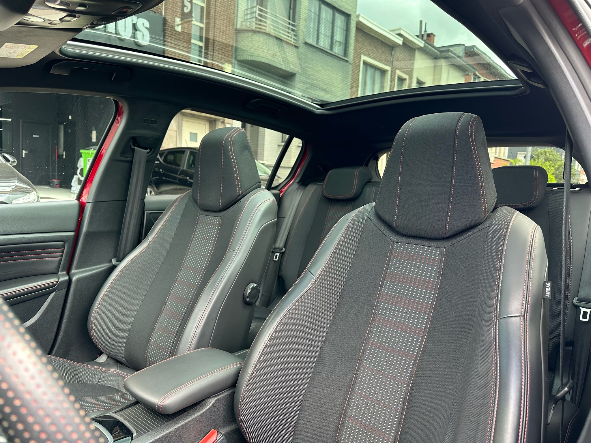 Peugeot 308 1.2 Benzine – GT Line – Pano – Dodehoek – Xenon