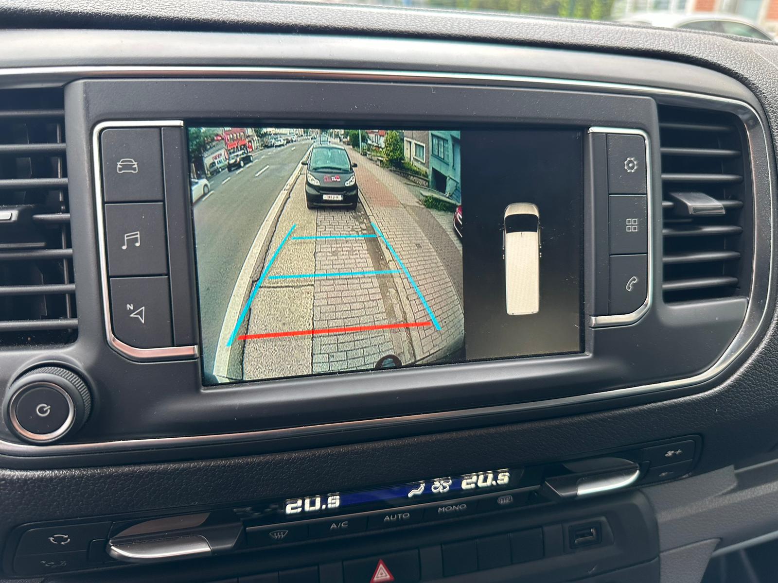 Opel Vivaro 2.0- L3 – Automaat – Camera – Navi – 3 zit