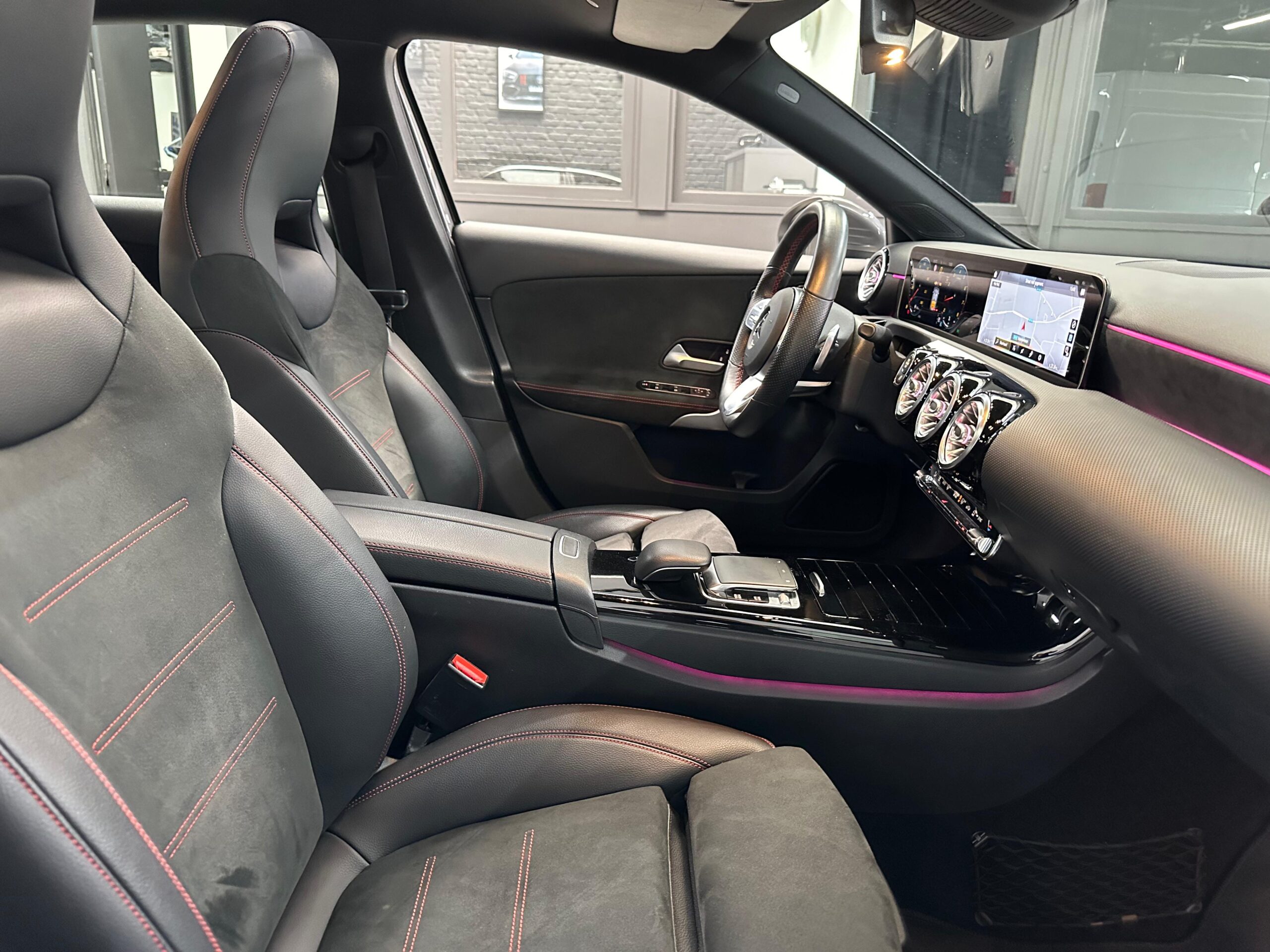 Mercedes A200 Benzine – AMG Pakket – Pano – 360 Camera –