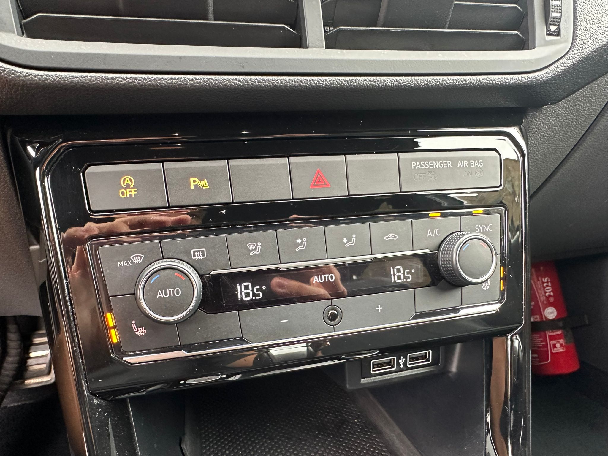 Volkswagen T-Cross 1.0 Benzine – R Line – Automaat – Camera