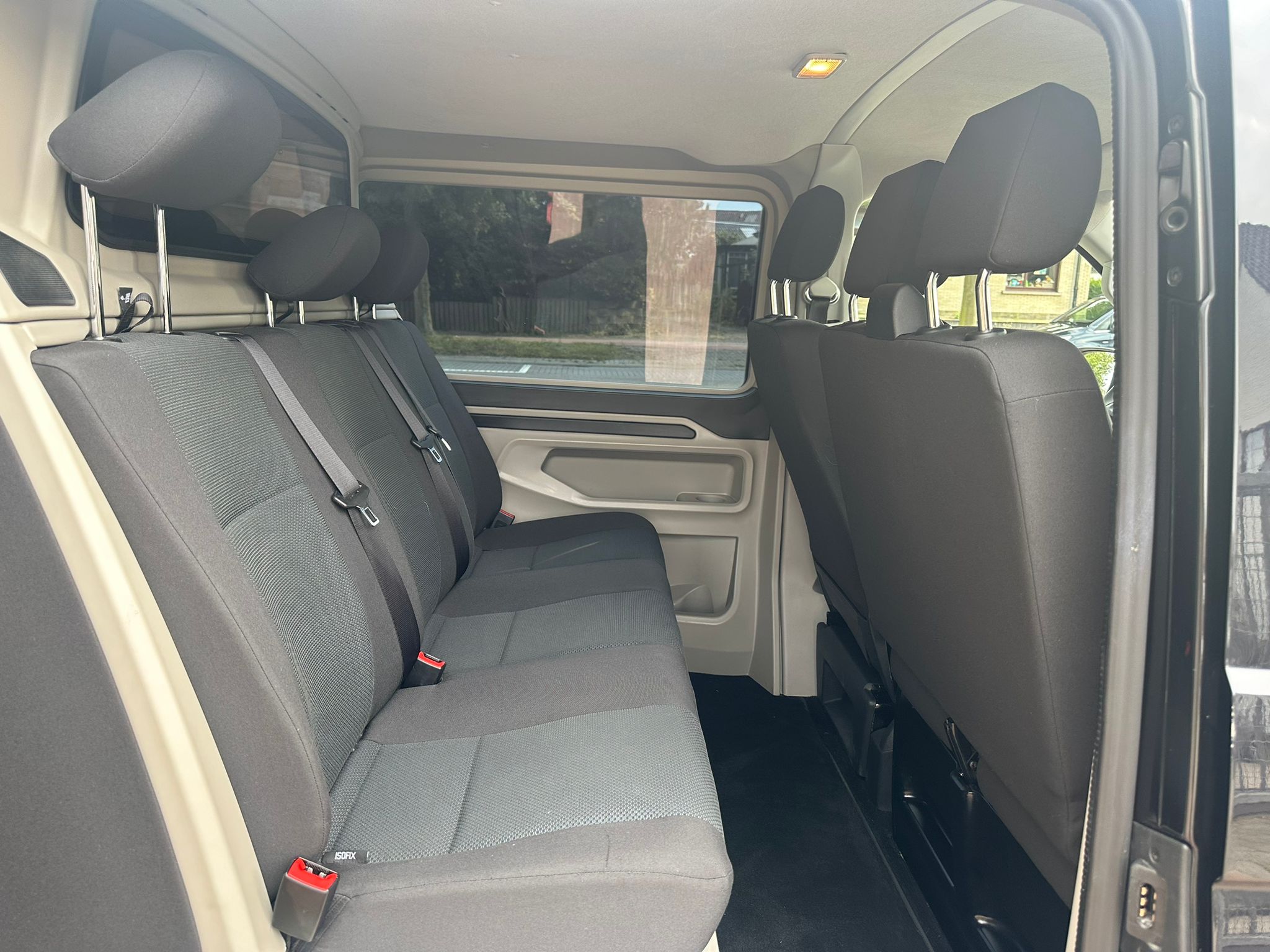 Volkswagen Transport T6 – Benzine – Dubbel Cabine – 6zit