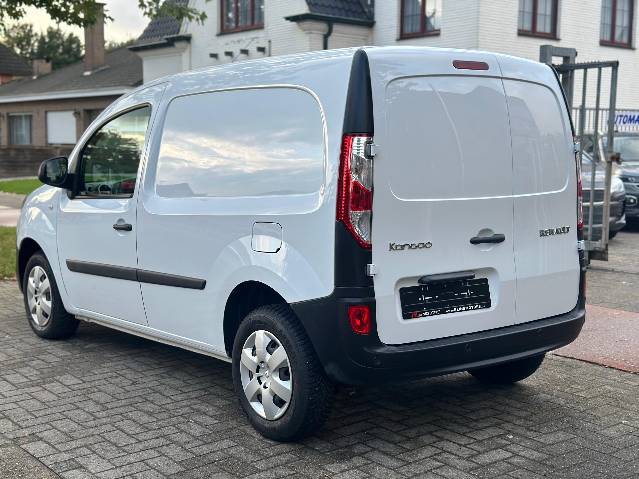 Renault Kangoo 1.2 Benzine – Lichte vracht – Automaat – Weinig km