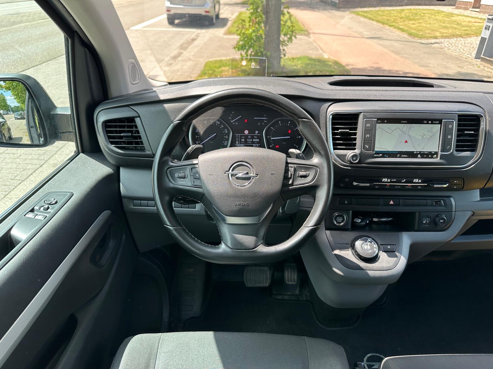 Opel Vivaro 2.0D – 177pk – L2 – Dubbel cabine 6 zit – BTW-FULL