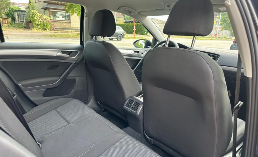 VW Golf 1.6TDI – DSG – Camera – Eerste Eigenaar – Navigatie