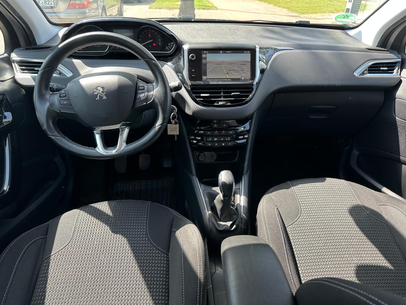 Peugeot 208 Allure – 1.2 Benzine – Apple Carplay – 110pk