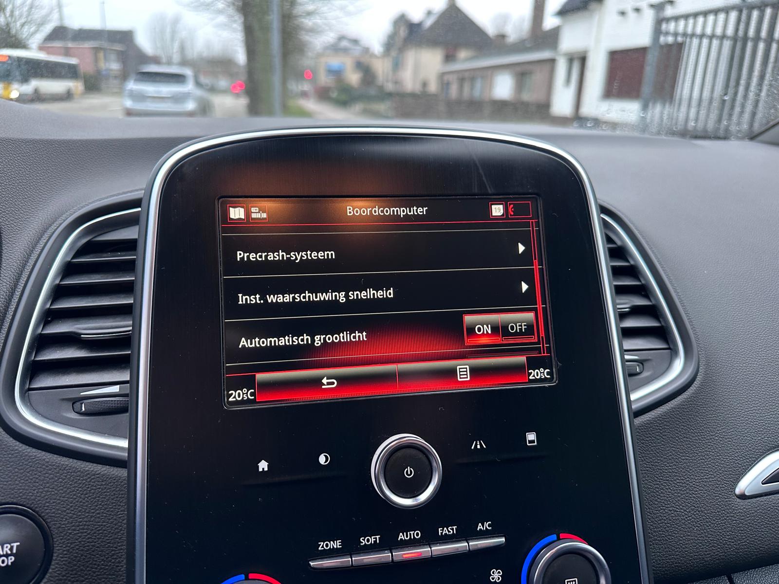 Renault Scenic 1.33 TCe Limited – 27.591KM- Keyless – Airco –