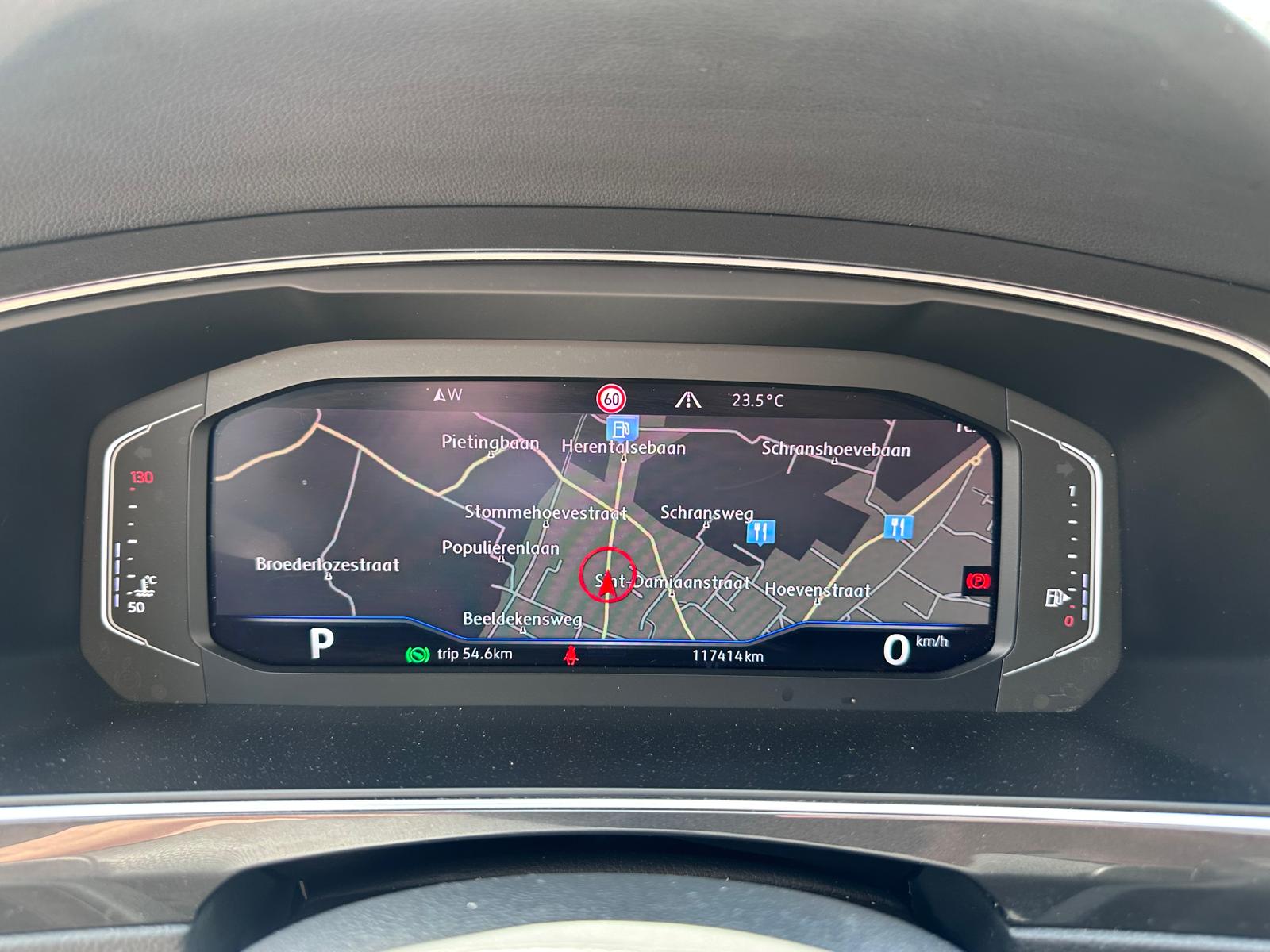 VW Tiguan 2.0 TDI – R Line – 20.248€ Netto – Pano – 360 Camera