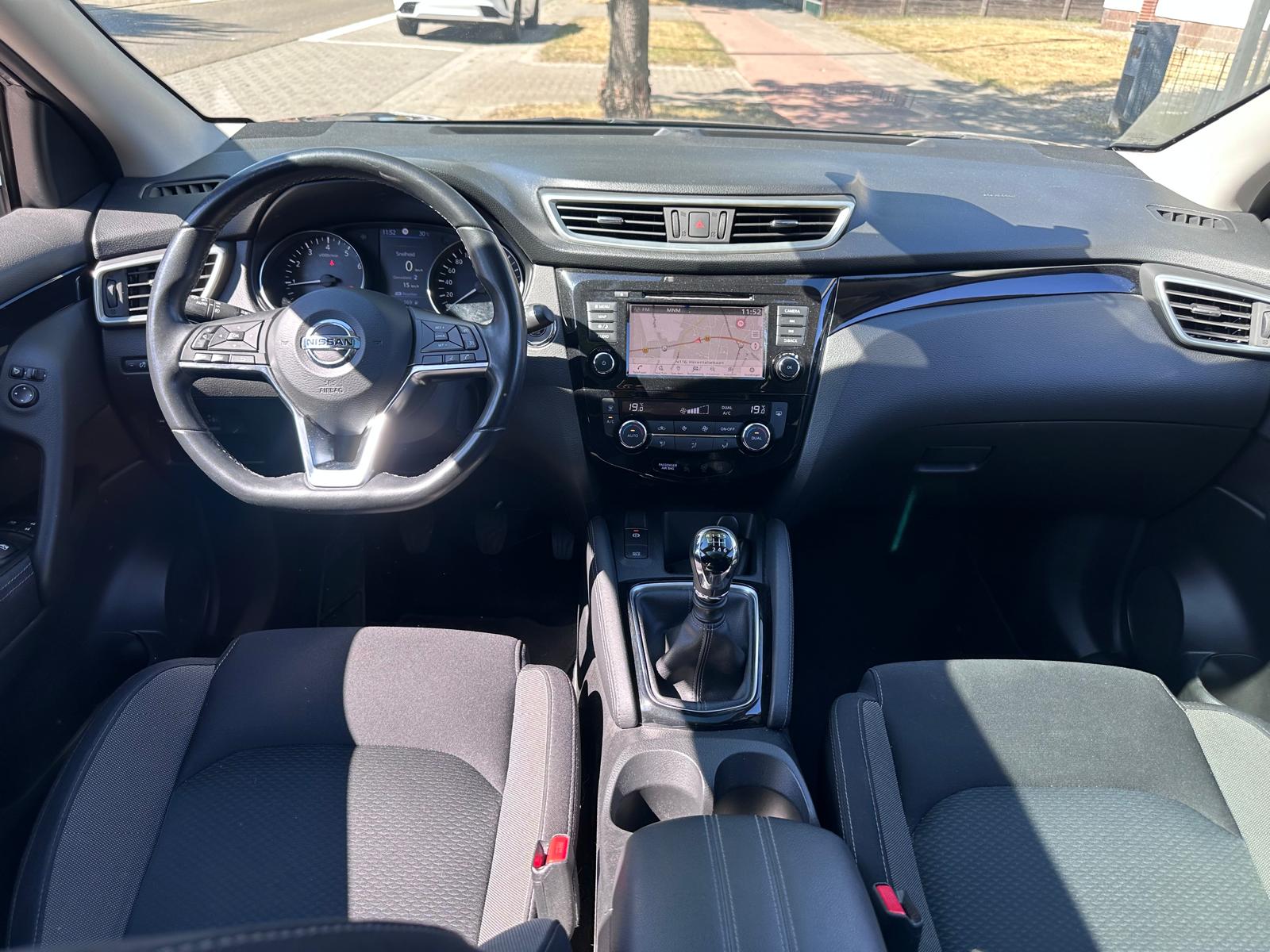 Nissan Qashqai Qashqai 1.3 DIG-T – 22.133KM – 360 Camera – Nieuwstaat