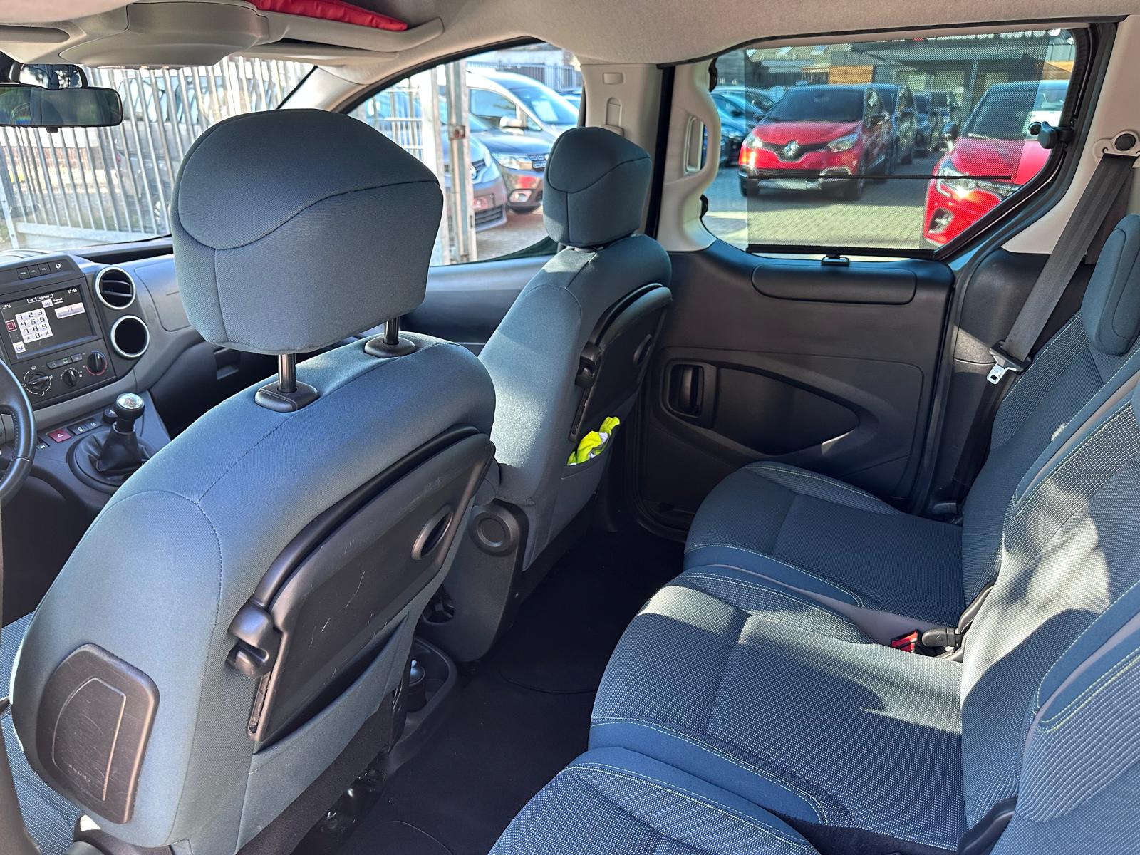 Citroen Berlingo 1.2i- 59.989KM- Airco – Trekhaak – 2017
