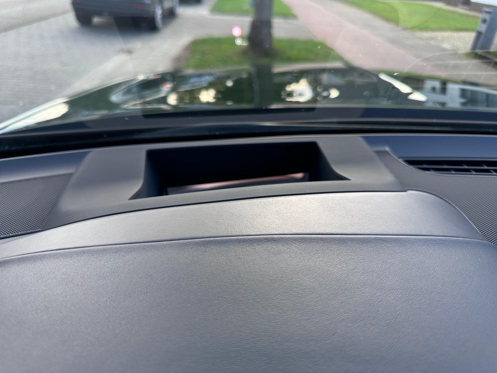 Bentley Bentayga 4.0 Twin Turbo V8 -First Edition – NAIM – BRITISH RACING GREEN