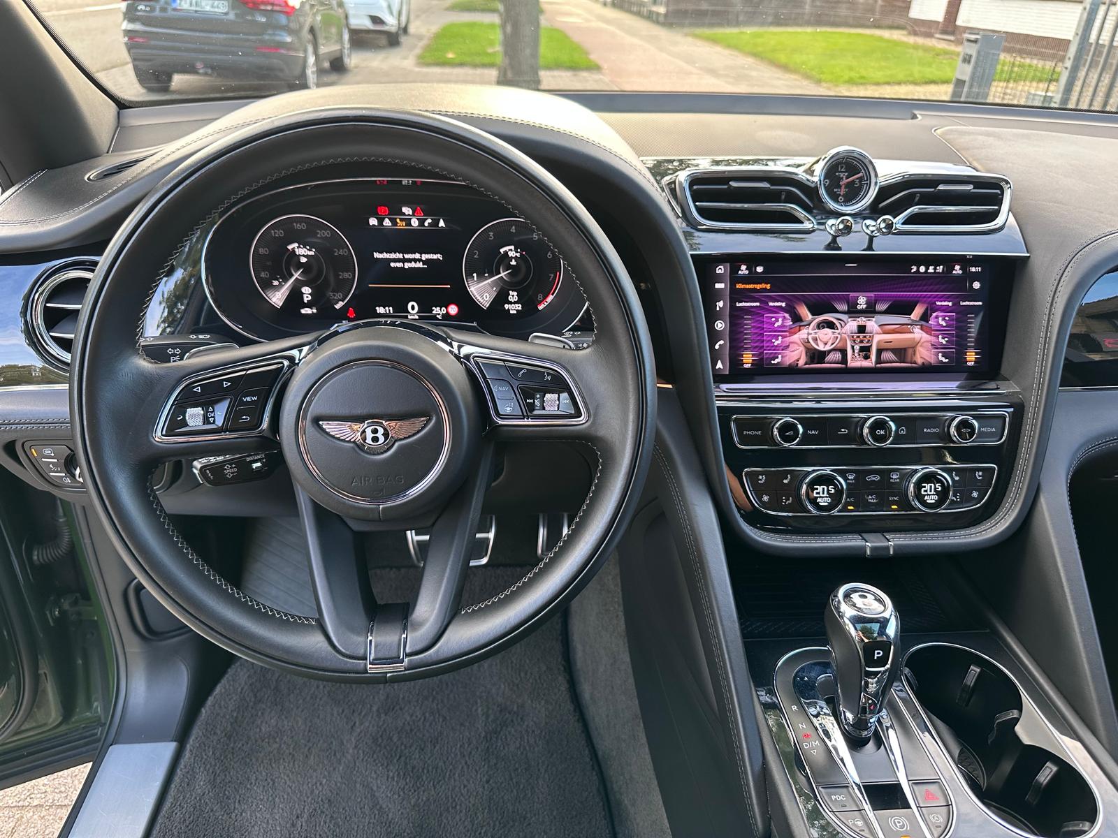 Bentley Bentayga 4.0 Twin Turbo V8 -First Edition – NAIM – BRITISH RACING GREEN