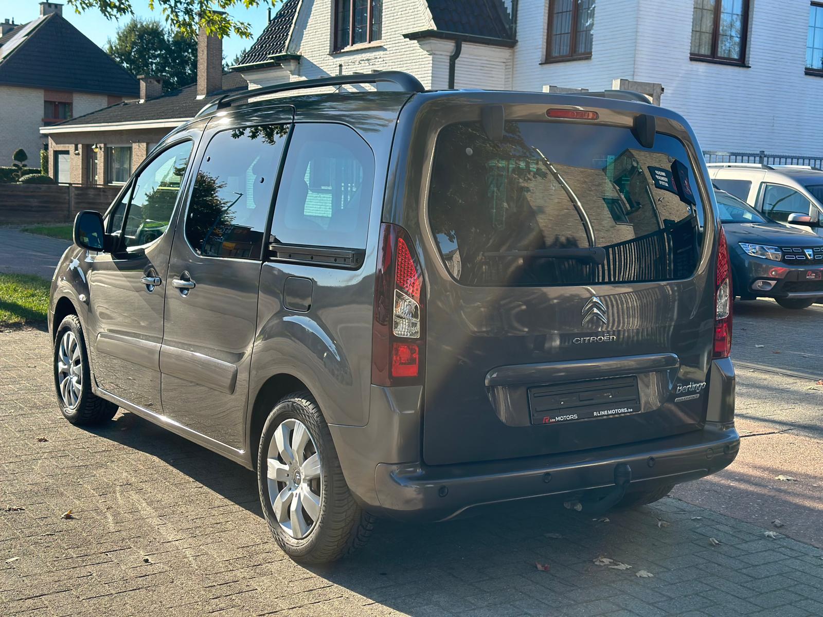 Citroen Berlingo 1.2i- 59.989KM- Airco – Trekhaak – 2017