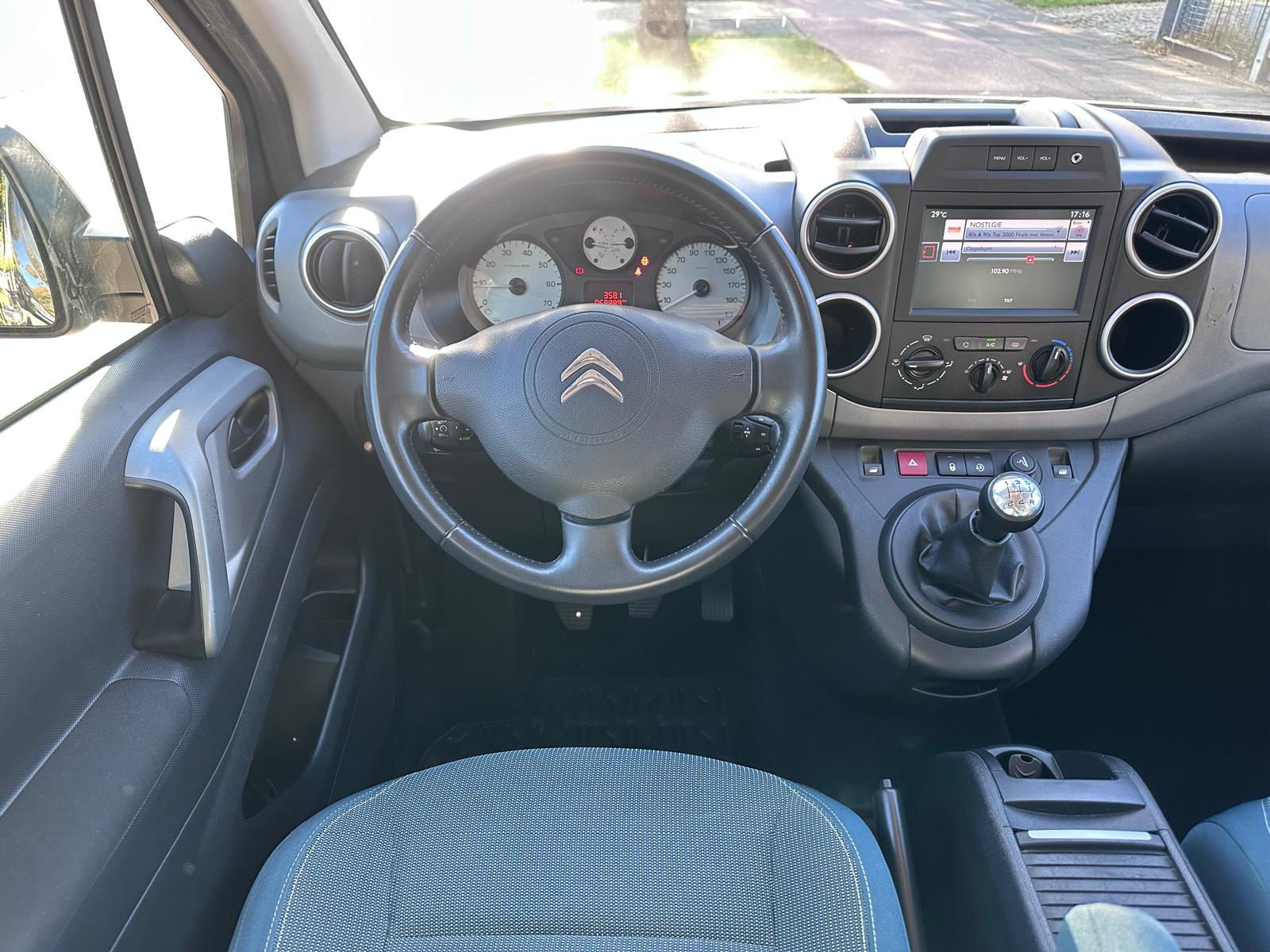 Citroen Berlingo 1.2i- 59.989KM- Airco – Trekhaak – 2017