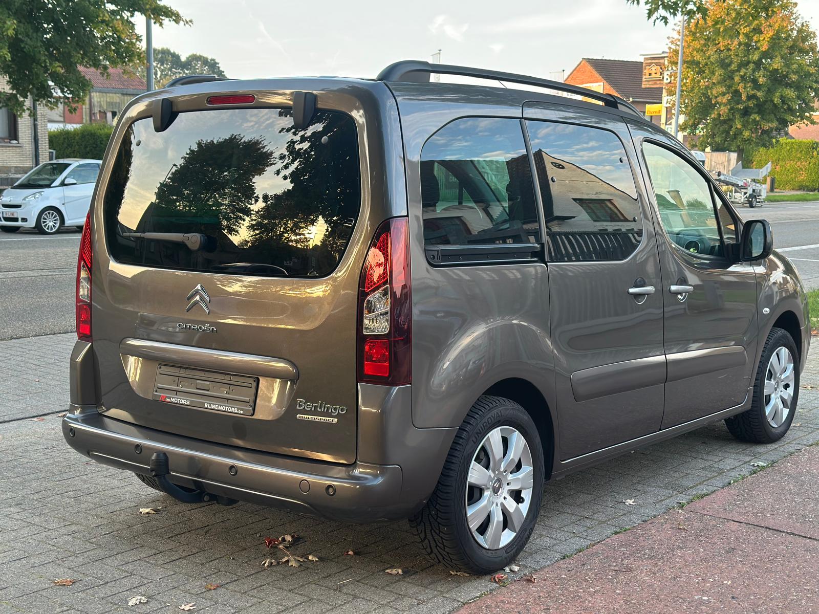 Citroen Berlingo 1.2i- 59.989KM- Airco – Trekhaak – 2017