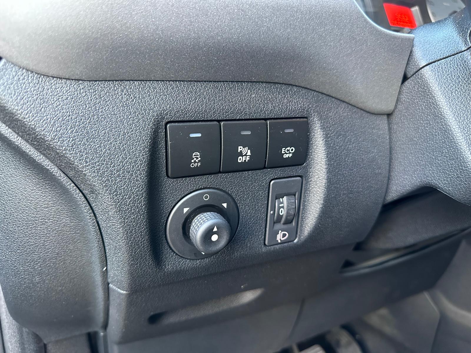 Citroen Berlingo 1.2i- 59.989KM- Airco – Trekhaak – 2017