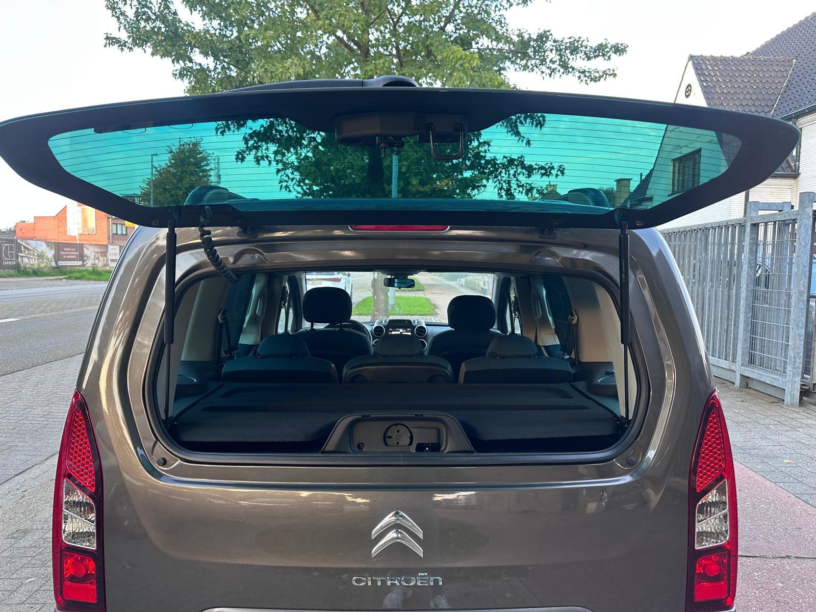 Citroen Berlingo 1.2i- 59.989KM- Airco – Trekhaak – 2017