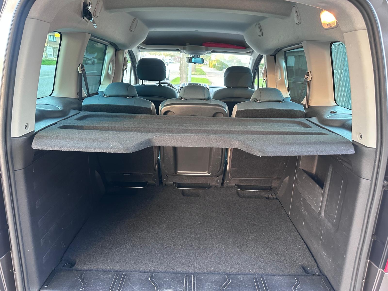 Citroen Berlingo 1.2i- 59.989KM- Airco – Trekhaak – 2017