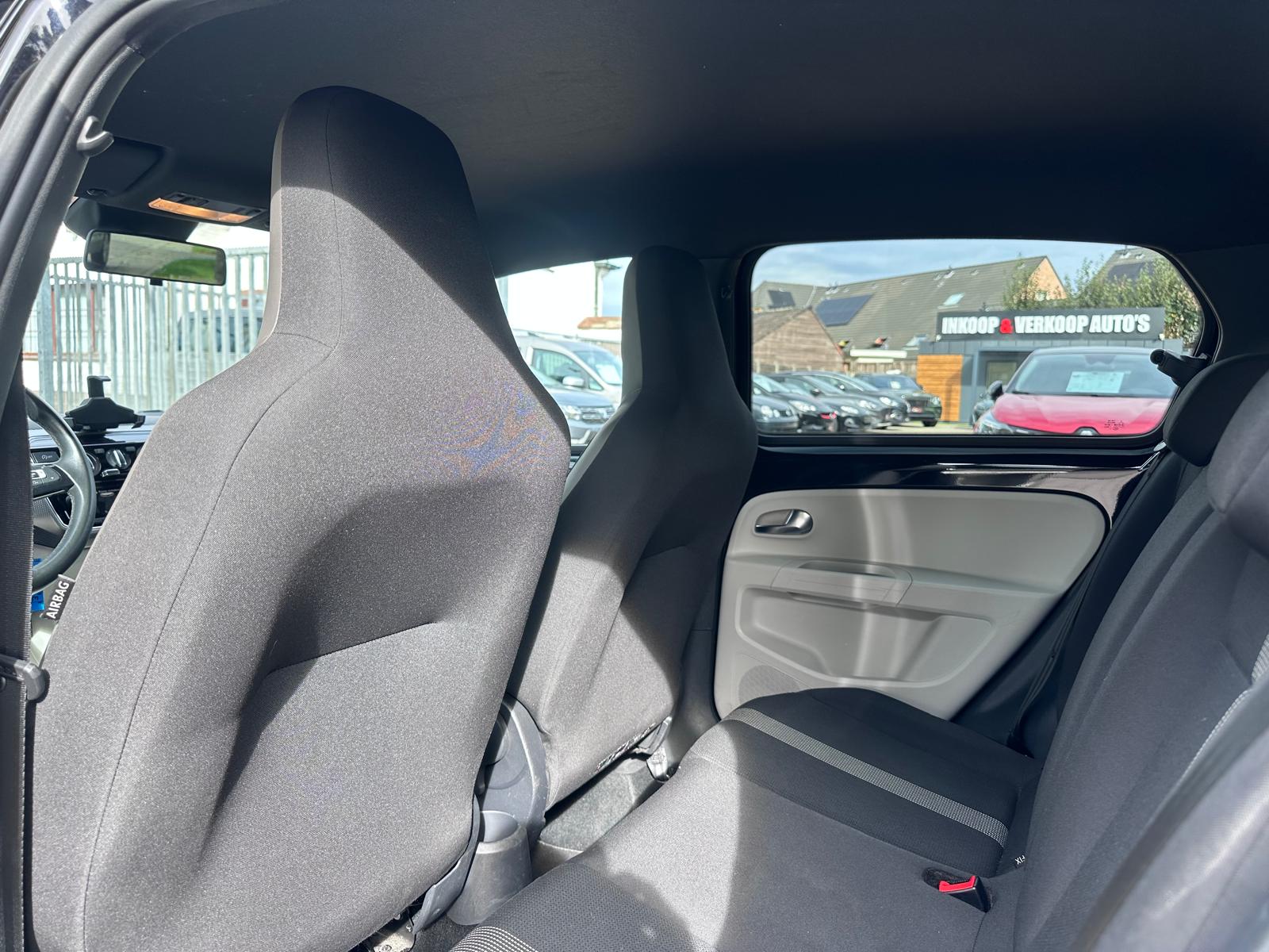 VW Up! 1.0i – Black Style – Automaat – Camera – 44.170KM