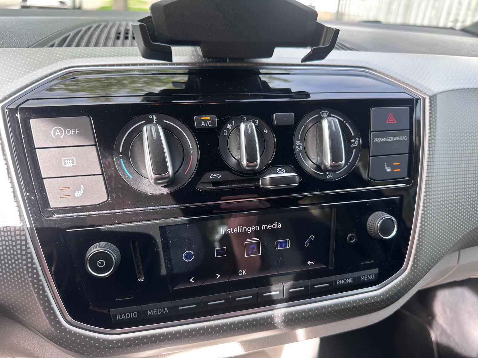 VW Up! 1.0i – Black Style – Automaat – Camera – 44.170KM