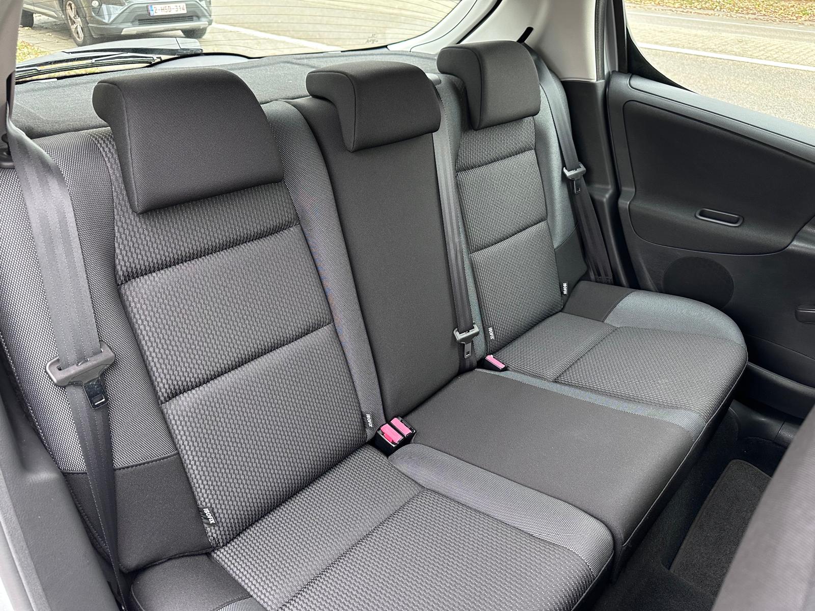 Peugeot 207 207 1.4i – 8.232KM – Airco – Eerste eigenaar