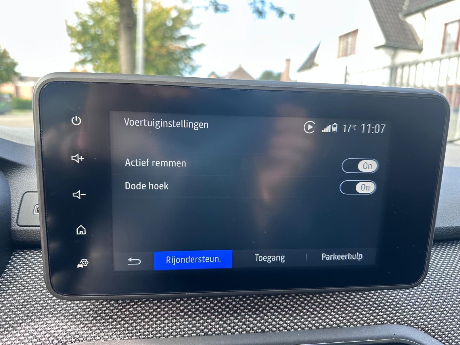 Dacia Sandero 1.0 TCe – 91PK -Camera-Dodehoek-Apple Carplay