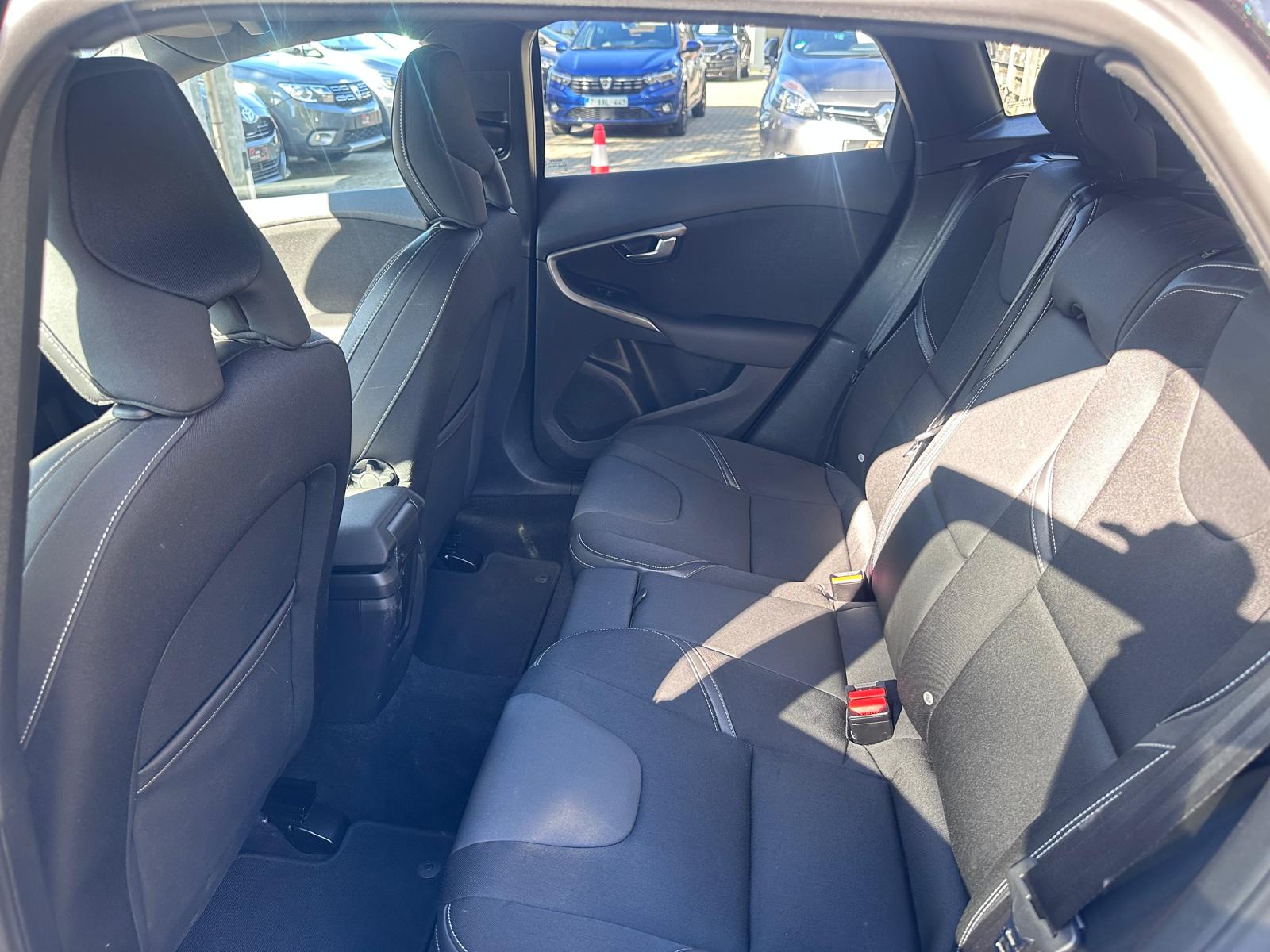 Volvo V40 1.5 T2 Black Edition – Automaat – 69.763KM – 2019