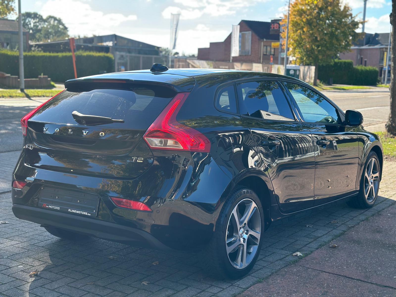 Volvo V40 1.5 T2 Black Edition – Automaat – 69.763KM – 2019