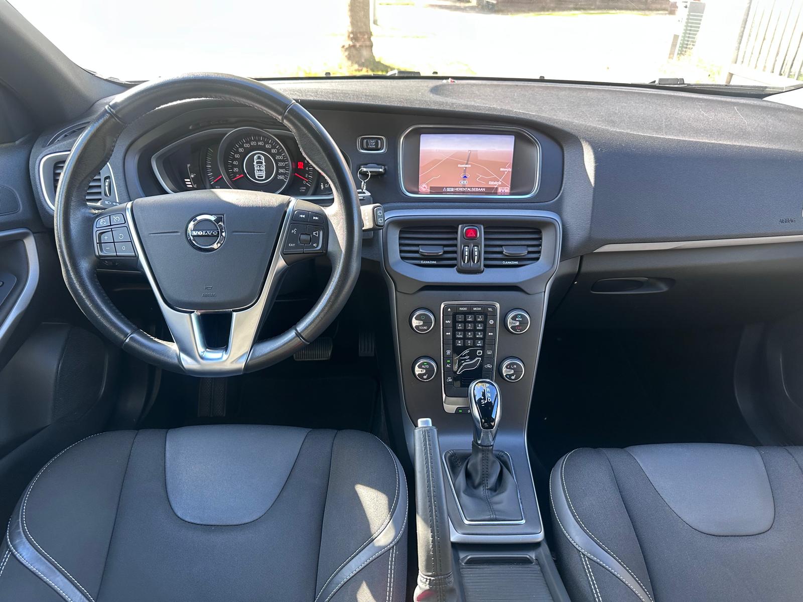 Volvo V40 1.5 T2 Black Edition – Automaat – 69.763KM – 2019