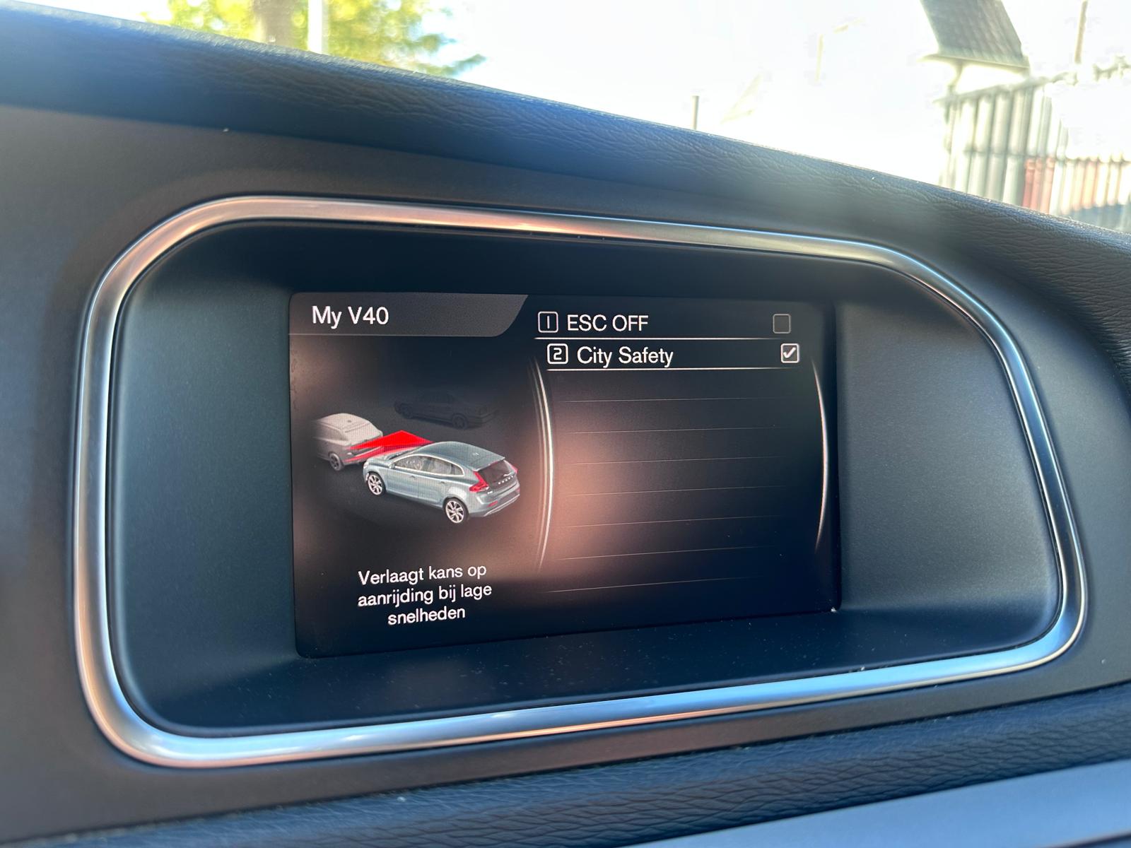 Volvo V40 1.5 T2 Black Edition – Automaat – 69.763KM – 2019