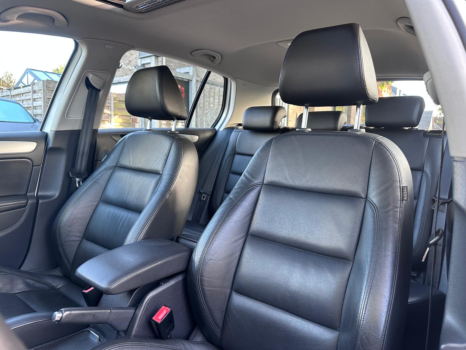 VW Golf 1.4 TSI Highline DSG – Open Dak – Xenon -FULL Option
