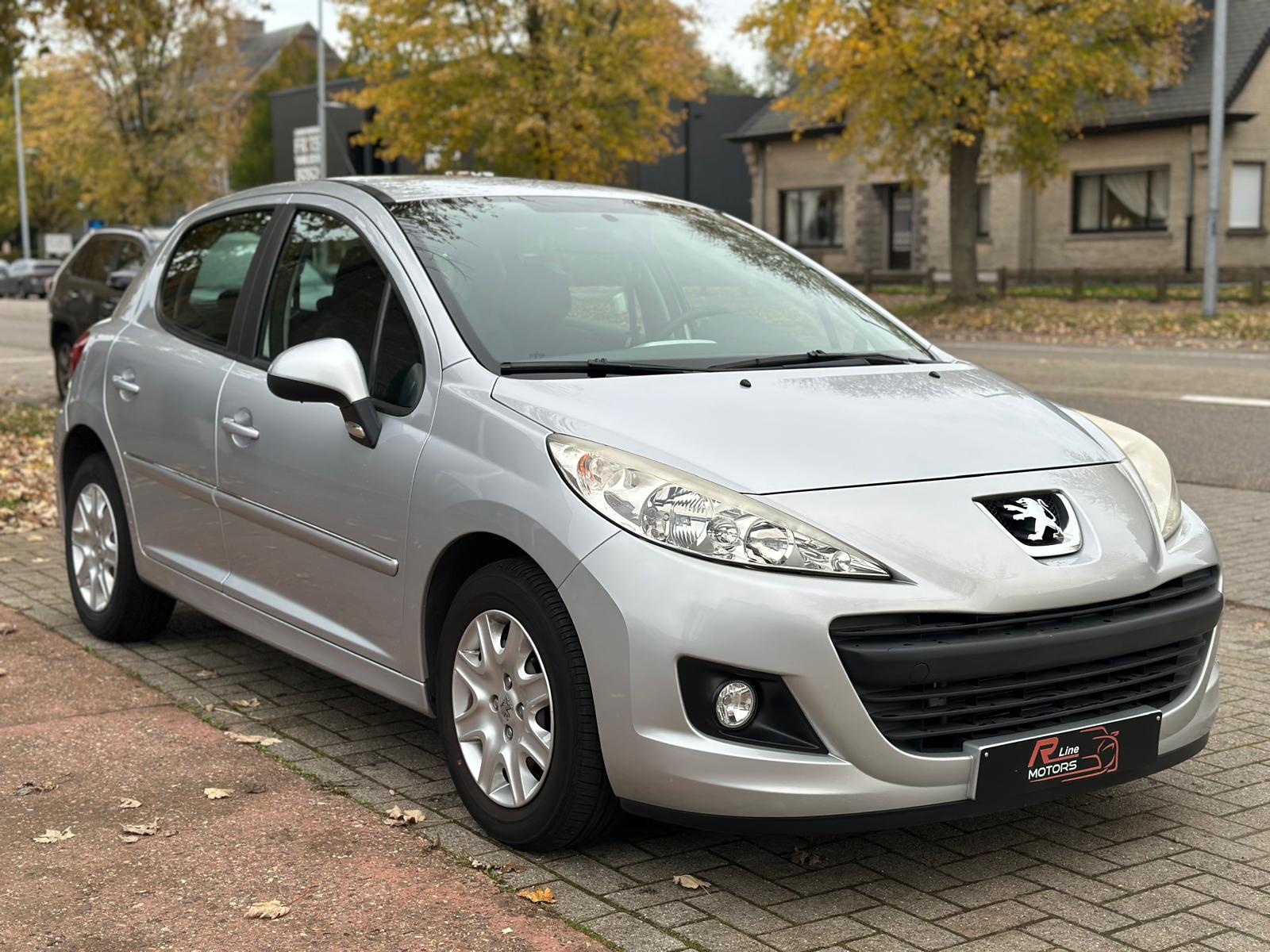 Peugeot 207 207 1.4i – 8.232KM – Airco – Eerste eigenaar