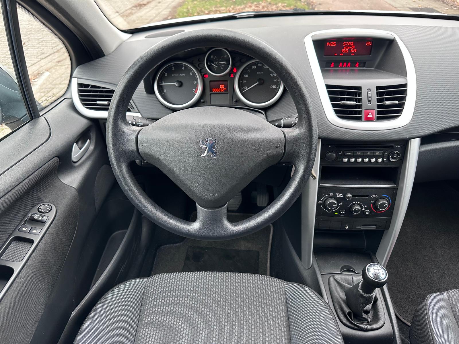 Peugeot 207 207 1.4i – 8.232KM – Airco – Eerste eigenaar