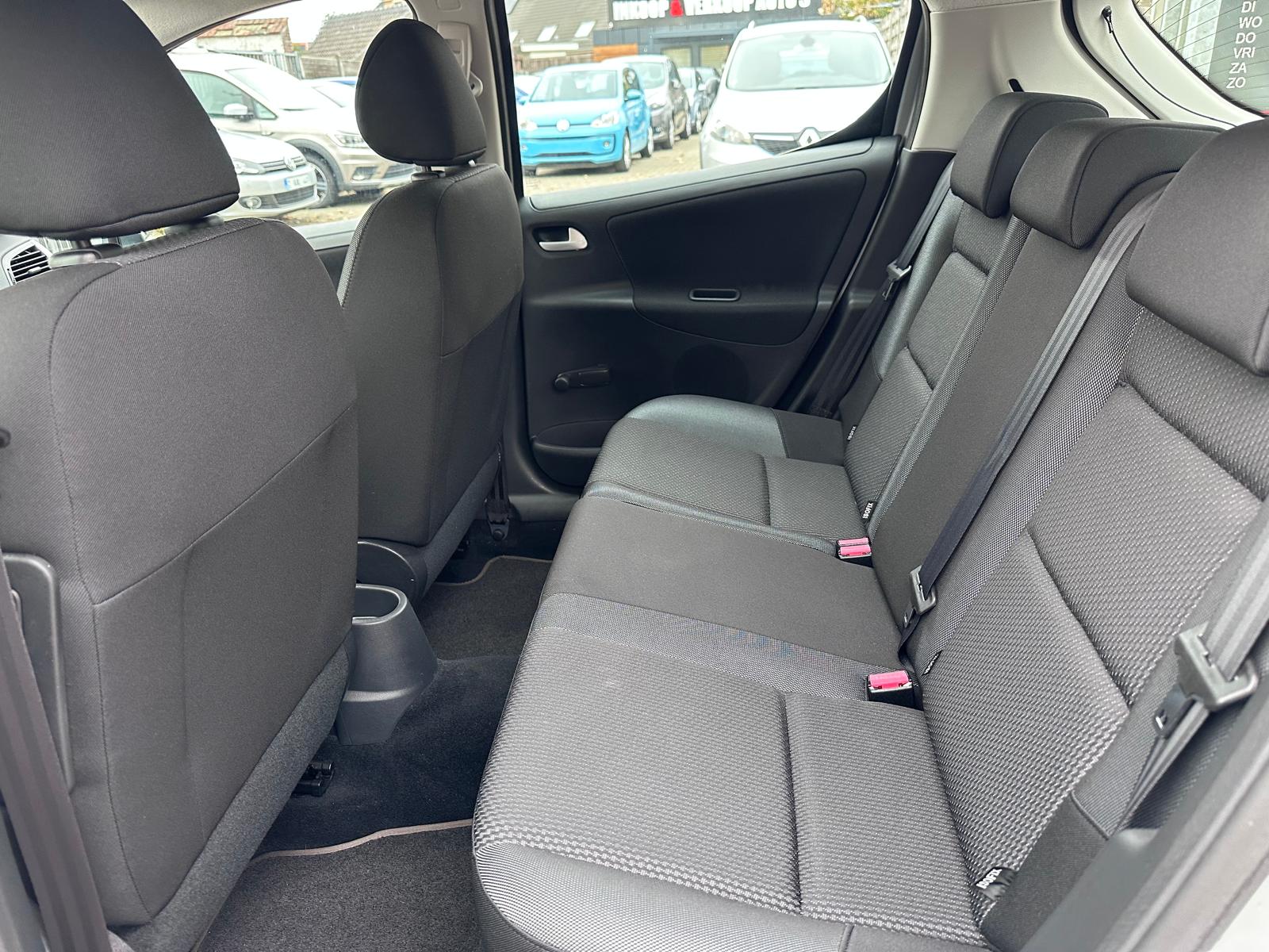 Peugeot 207 207 1.4i – 8.232KM – Airco – Eerste eigenaar